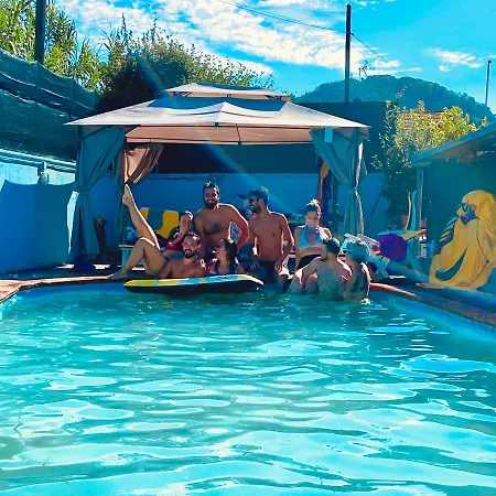 La Perla Guest house *